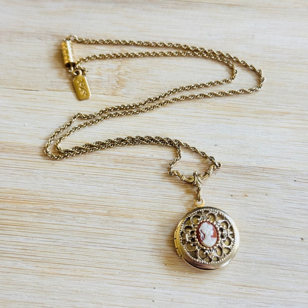 VTG 1928 Co Locket Fob Dangle Necklace Cameo Victorian Style Gold Tone 18" - Picture 4 of 6